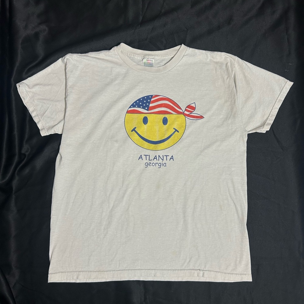 80s/90s Vintage Smiley Face w/American Flag Bandanna Atlanta Georgia Print Tee